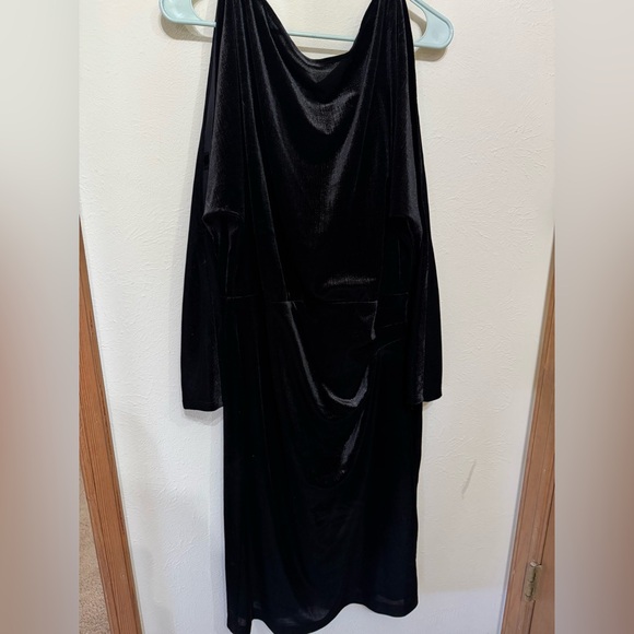 Ralph Lauren Velvet Party Dress - Picture 5 of 10